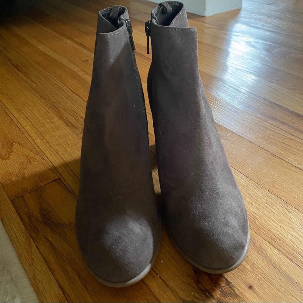 Booties👢👢 - Picture 2 of 4
